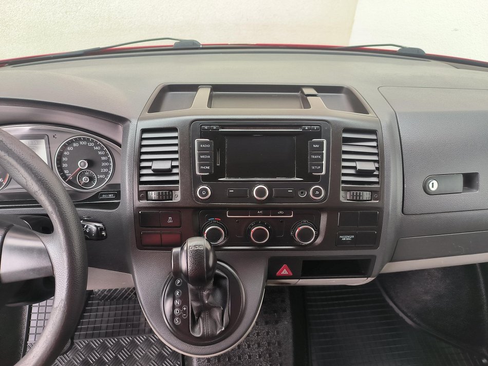 Volkswagen Transporter 2.0TDi  L2H2