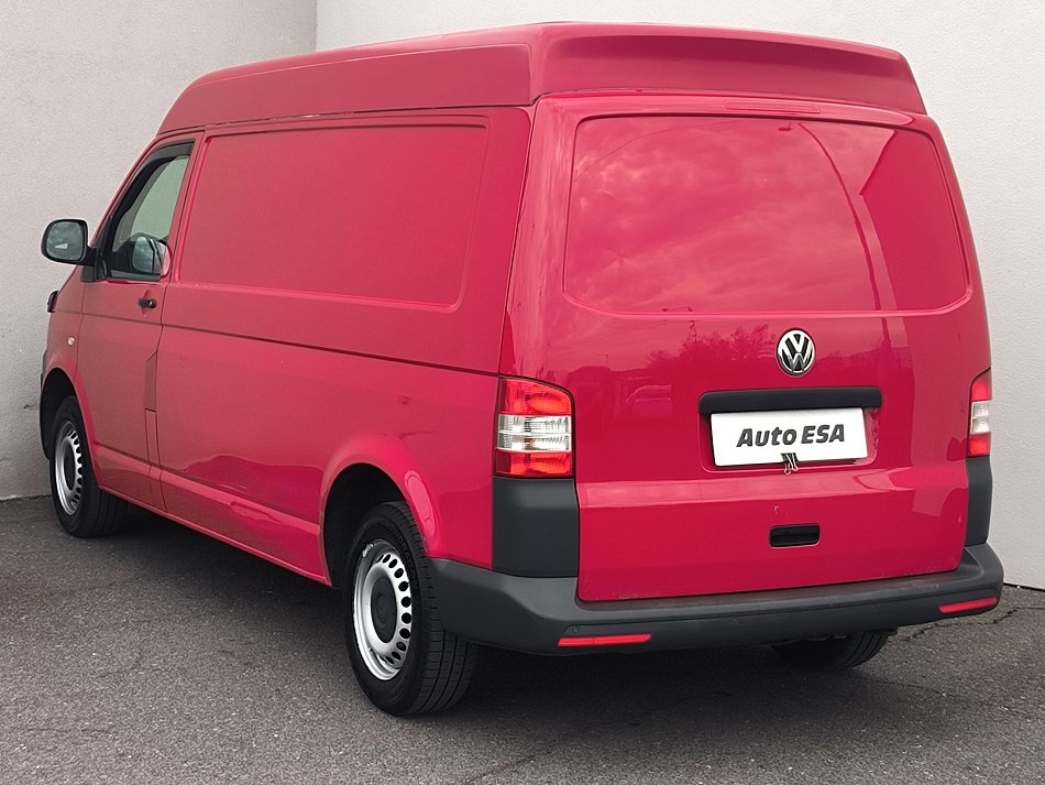 Volkswagen Transporter 2.0TDi  L2H2