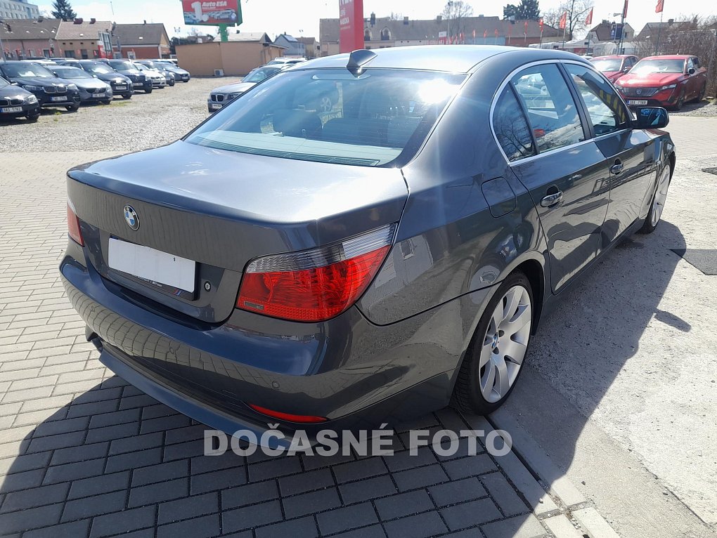 BMW Řada 5 2.5i  523i
