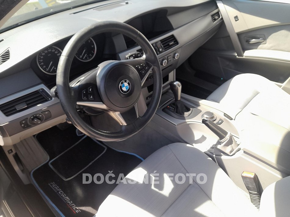 BMW Řada 5 2.5i  523i