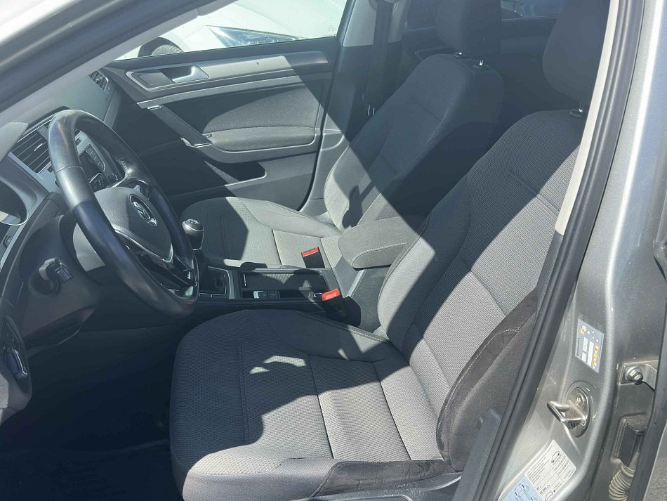 Volkswagen Golf 1.2 TSi 