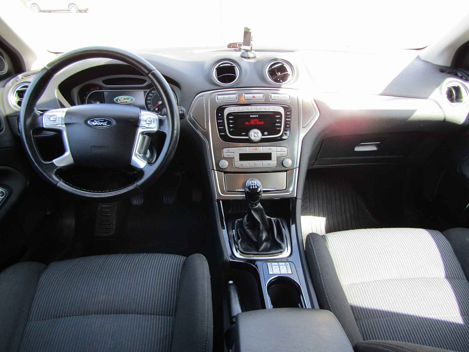 Ford Mondeo 2.0i 