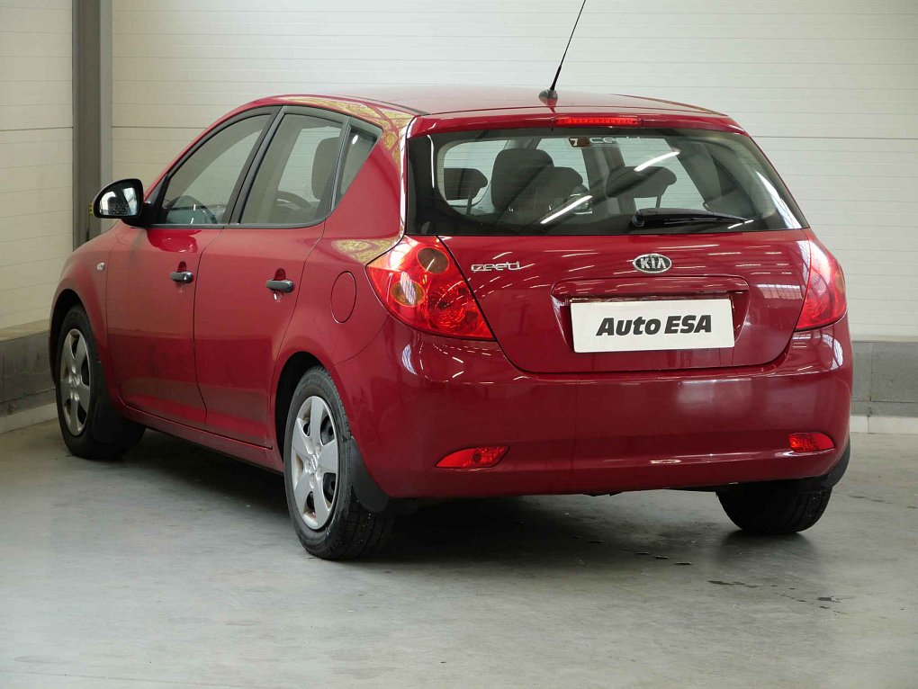 Kia Ceed 1.4i 