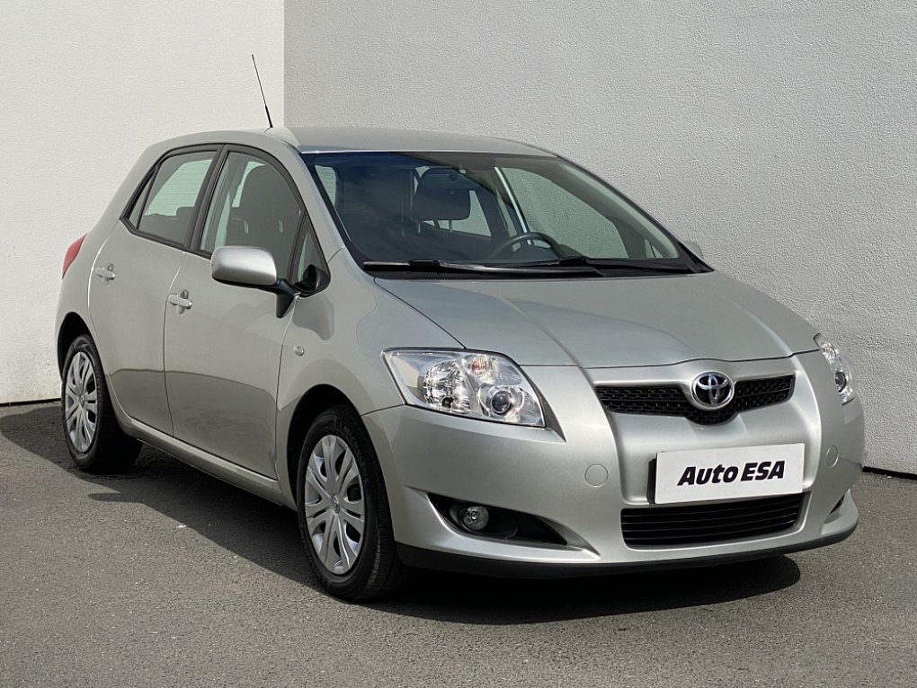 Toyota Auris 1.6 VVTi 