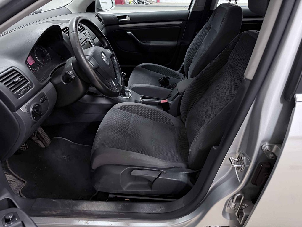 Volkswagen Golf 1.6i 