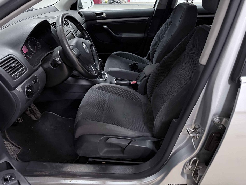 Volkswagen Golf 1.6i 