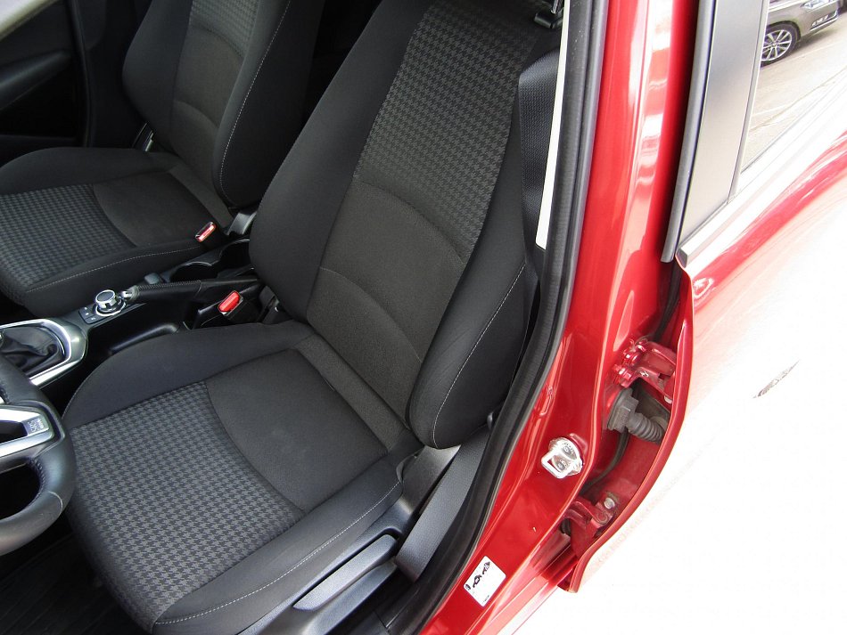Mazda 2 1.5i 