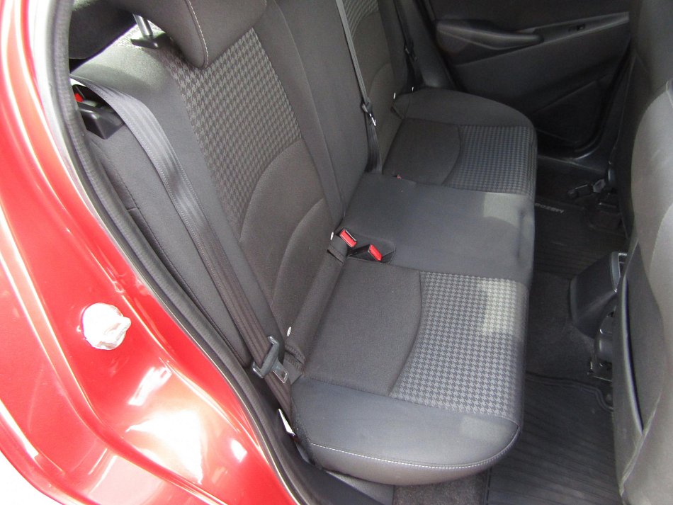 Mazda 2 1.5i 