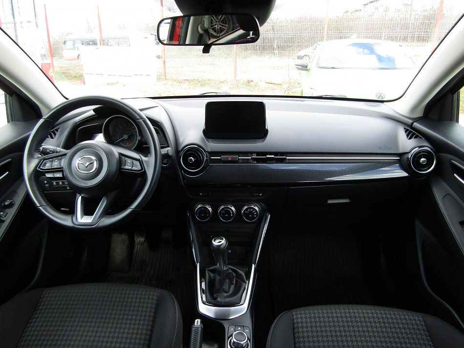 Mazda 2 1.5i 