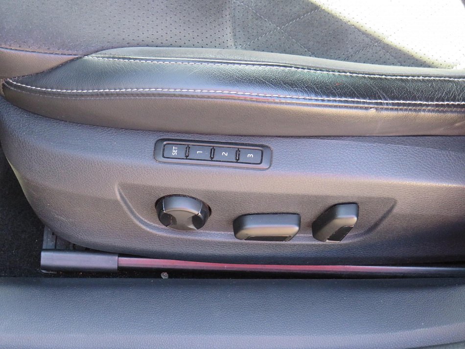 Škoda Superb III 2.0 TDi Ambition
