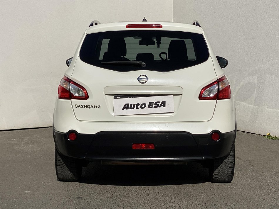 Nissan Qashqai 2.0  +2