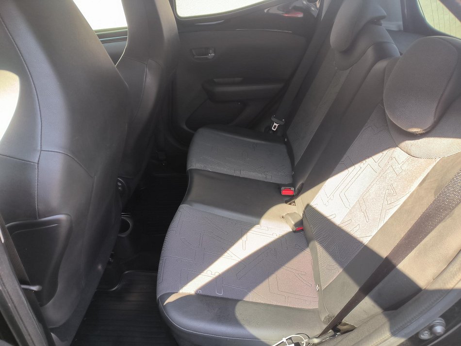 Toyota Aygo 1.0i 