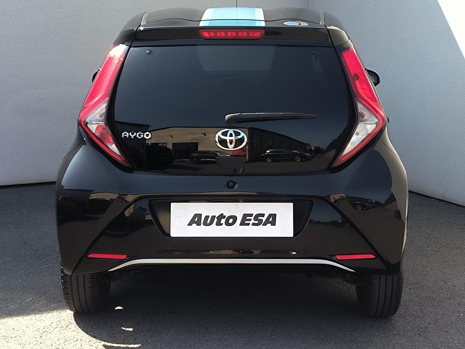 Toyota Aygo 1.0i 