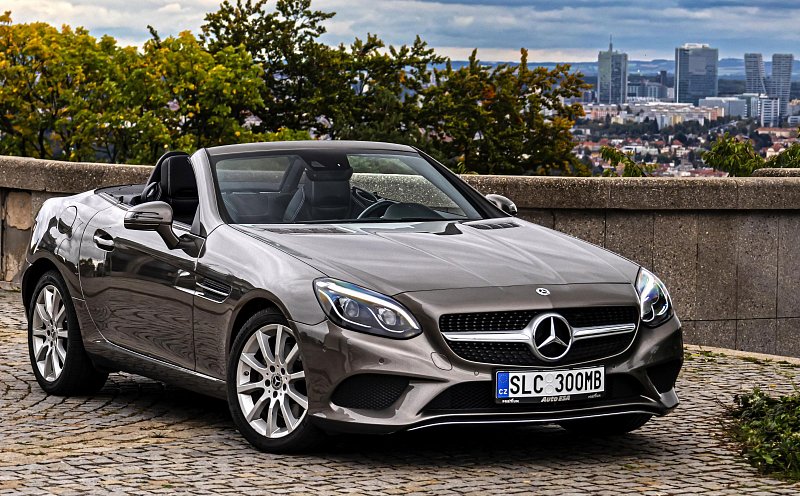 Mercedes-Benz SLC 2.0  SLC 300