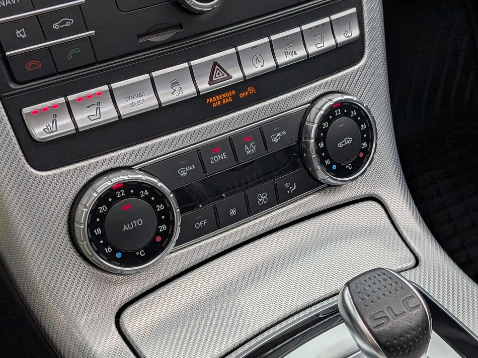 Mercedes-Benz SLC 2.0  SLC 300