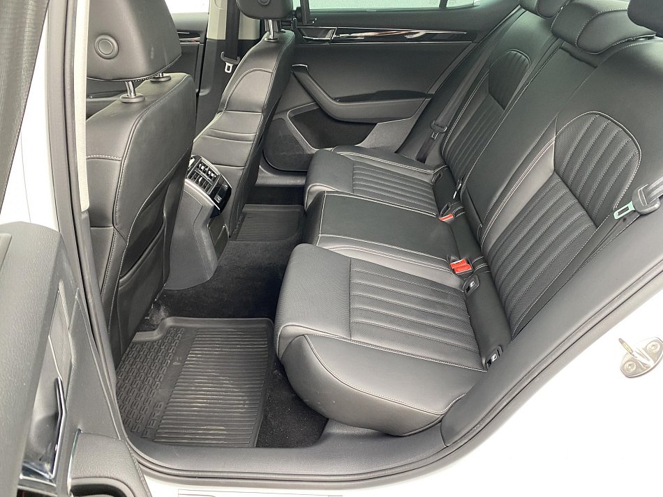 Škoda Superb III 2.0 TDi L&K