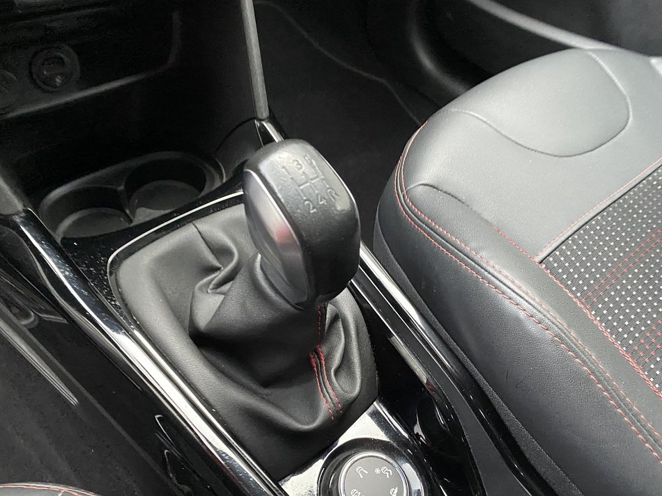 Peugeot 2008 1.2PT GT Line