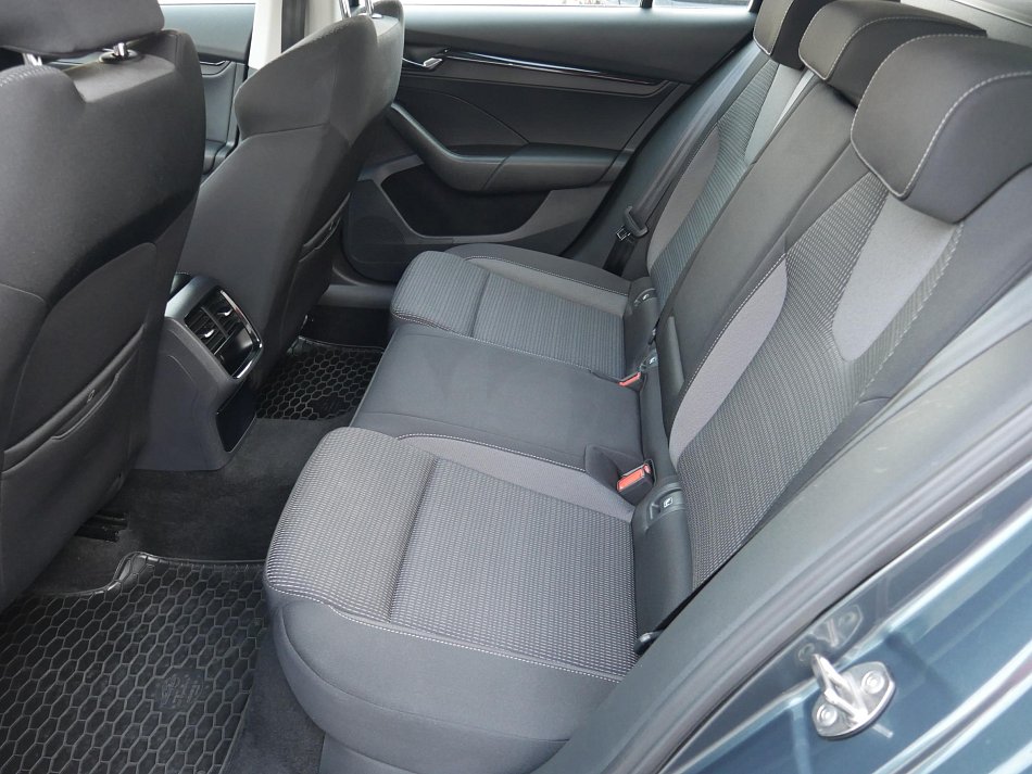 Škoda Octavia IV 2.0 TDi Ambition