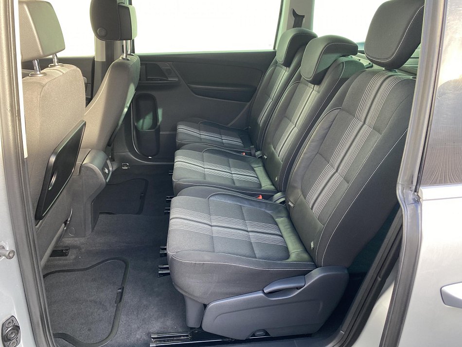 Volkswagen Sharan 2.0 TDi Match