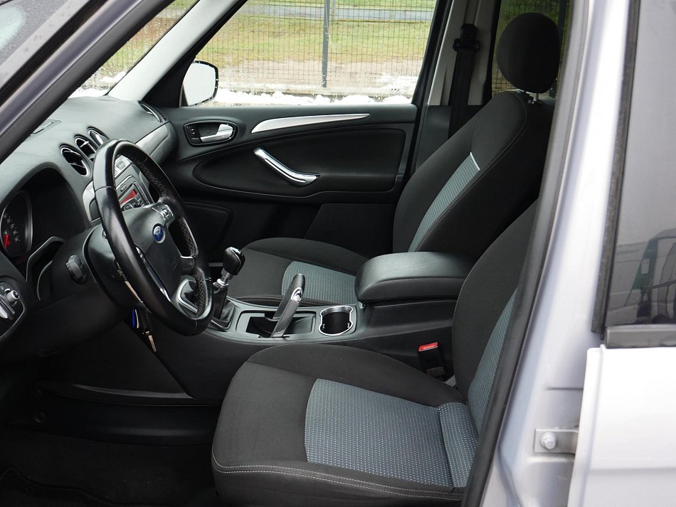 Ford Galaxy 2.0 TDCi  7míst