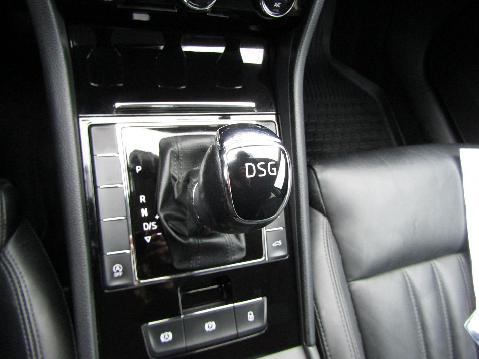Škoda Superb III 2.0 TDi 