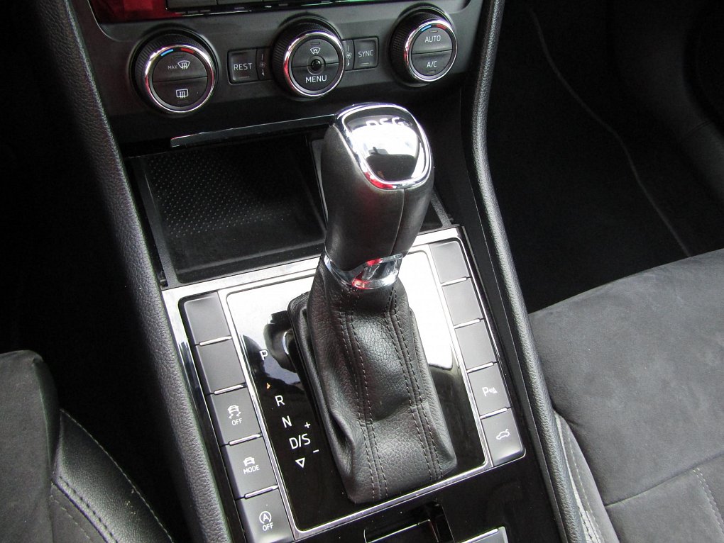 Škoda Superb III 2.0 TSi Style