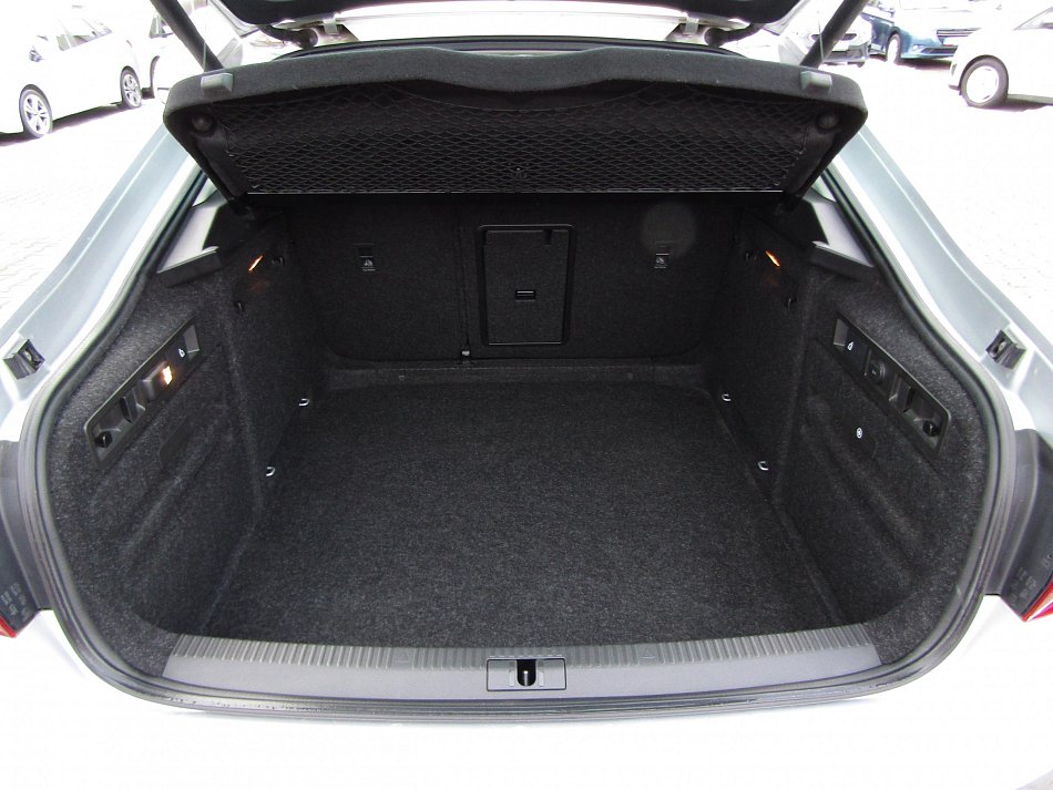 Škoda Superb III 2.0 TSi Style