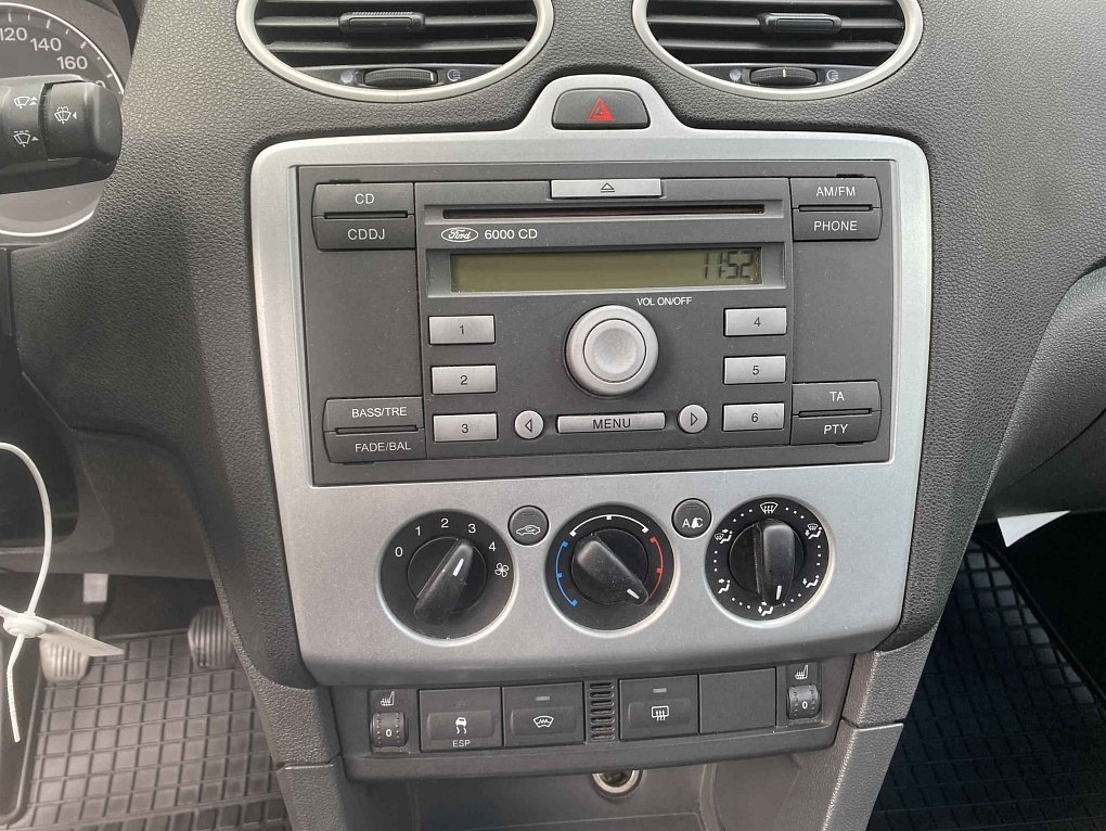 Ford Focus 1.4i 
