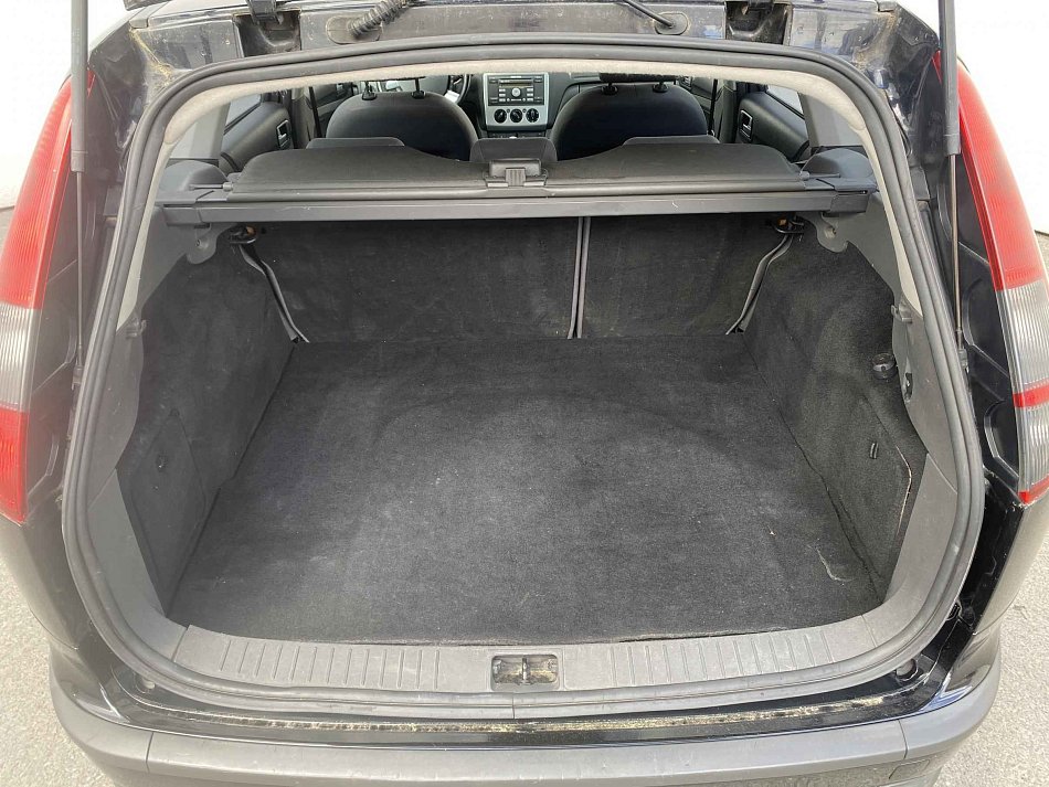 Ford Focus 1.4i 