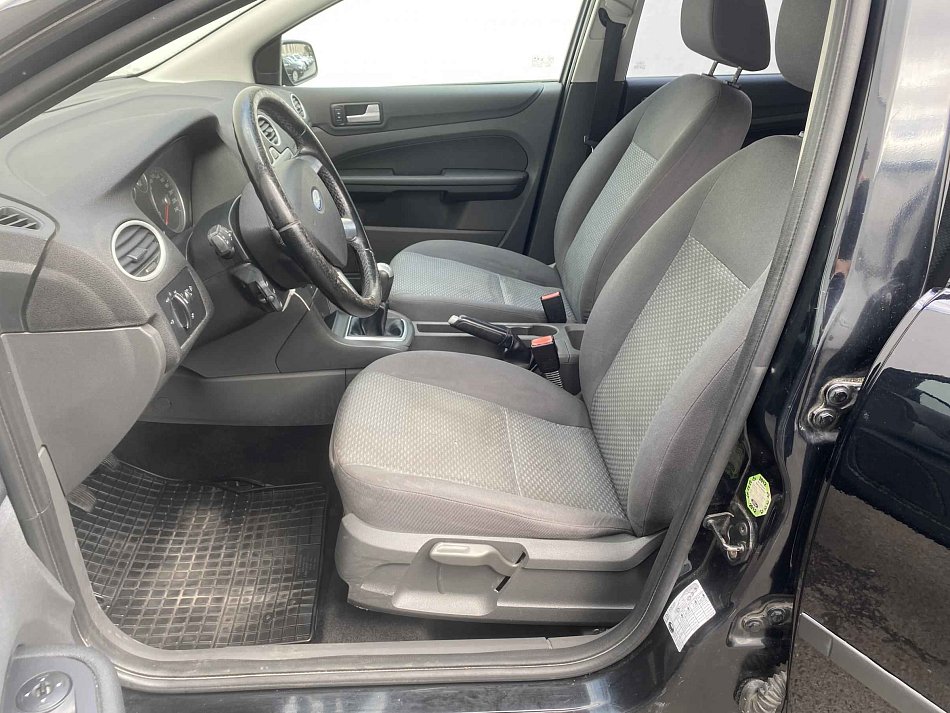 Ford Focus 1.4i 