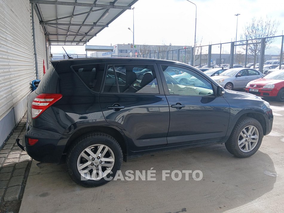 Toyota RAV4 2.0i  4x4