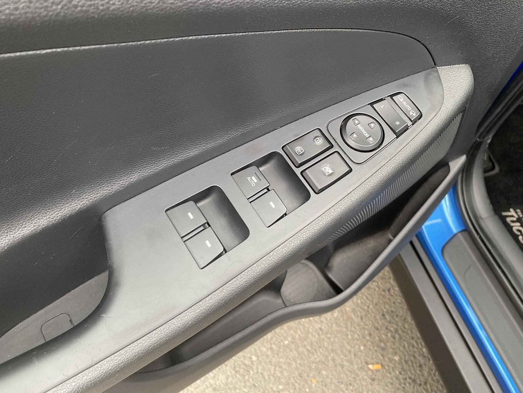 Hyundai Tucson 1.7 CRDi Trikolor 2WD