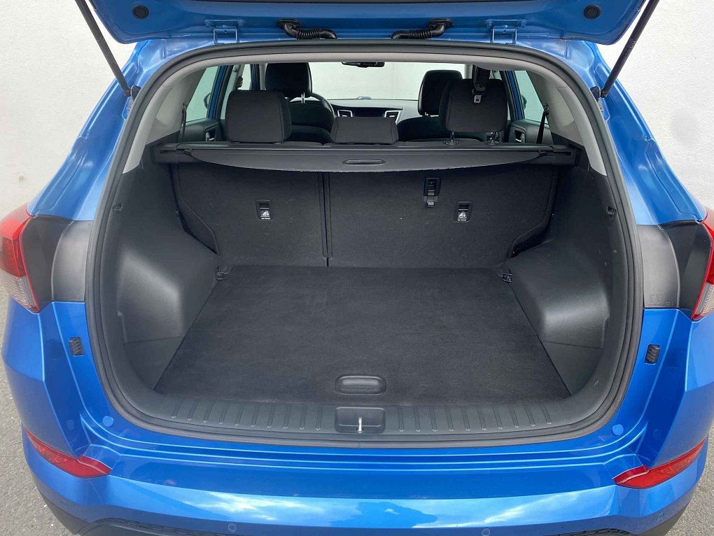 Hyundai Tucson 1.7 CRDi Trikolor 2WD