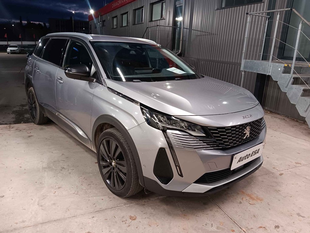 Peugeot 5008 1.2 PT 