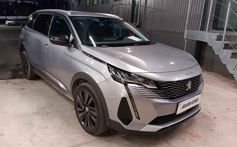 Peugeot 5008 1.2 PT 