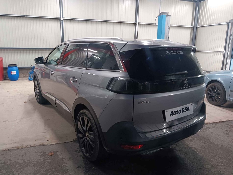 Peugeot 5008 1.2 PT 