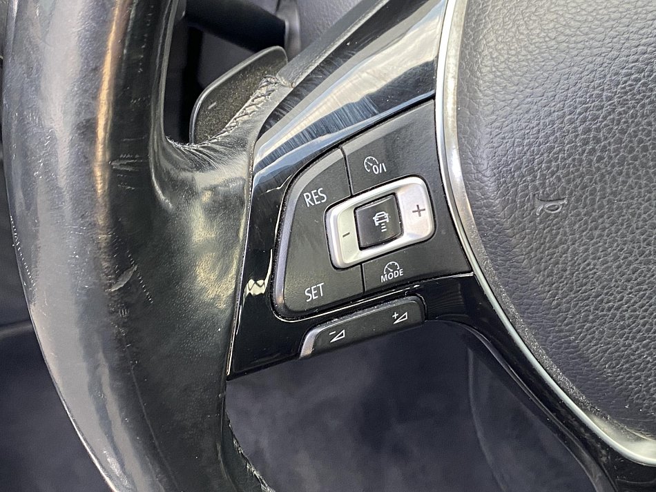 Volkswagen Passat 2.0 TDi Highline