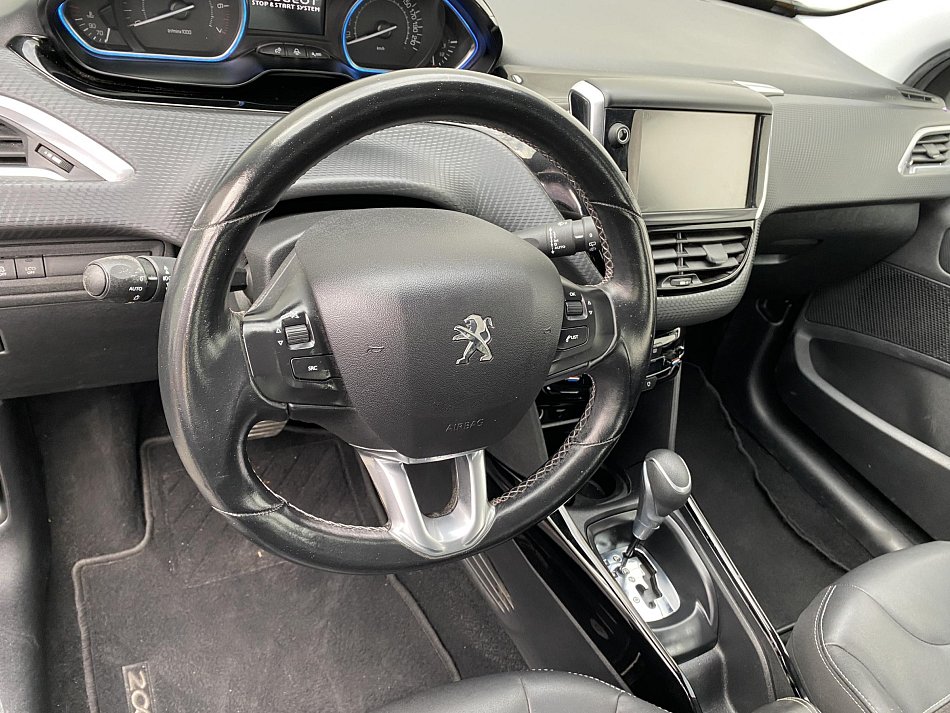 Peugeot 2008 1.2 PT Allure