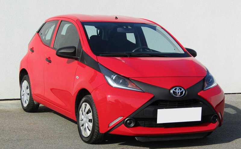 Toyota Aygo 1.0 i X-play
