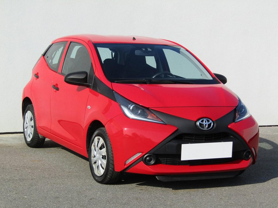 Toyota Aygo 1.0 i X-play