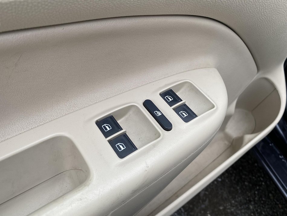 Škoda Octavia II 2.0 TDi Elegance