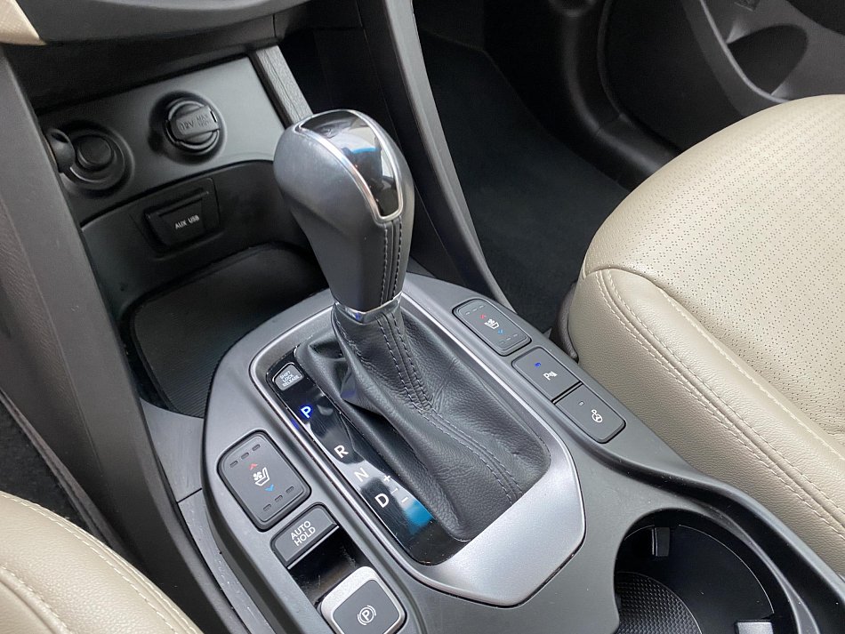 Hyundai Santa Fe 2.2 CRDi Luxury 4x4, 7míst