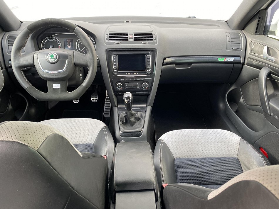 Škoda Octavia II 2.0 TDi RS