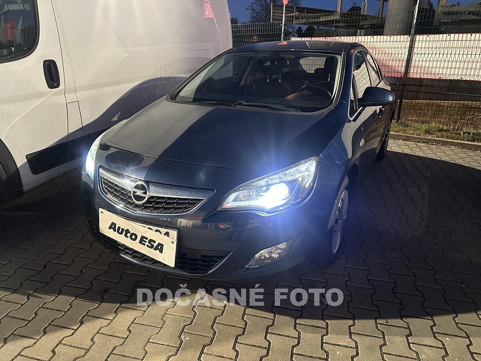 Opel Astra 1.4 T 