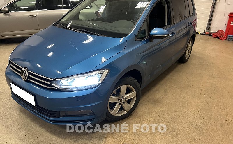 Volkswagen Touran 2.0 TDi 
