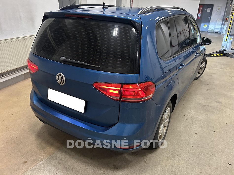 Volkswagen Touran 2.0 TDi 
