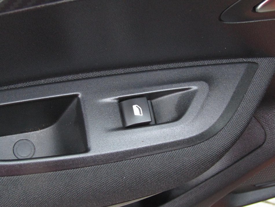 Peugeot 2008 1.2 PT Active