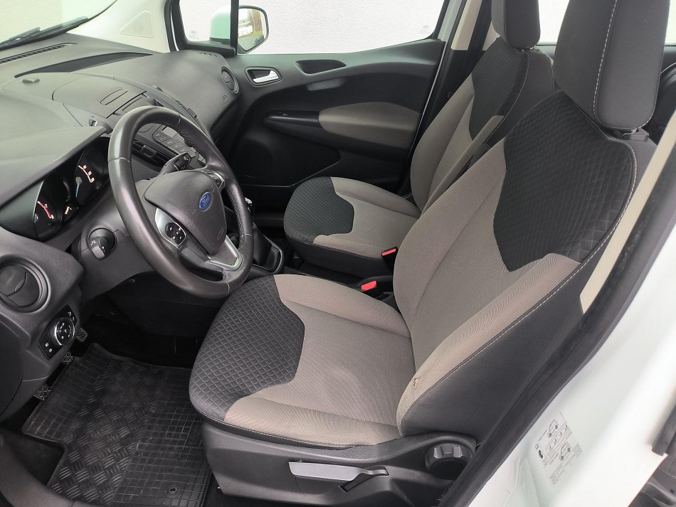 Ford Tourneo Courier 1.0T 