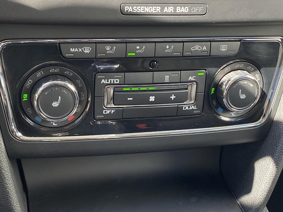 Škoda Superb II 2.0 TDi L&K 4x4