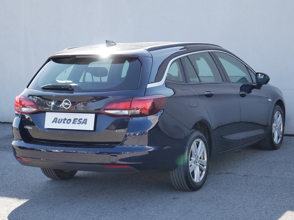 Opel Astra 1.6 CDTi 